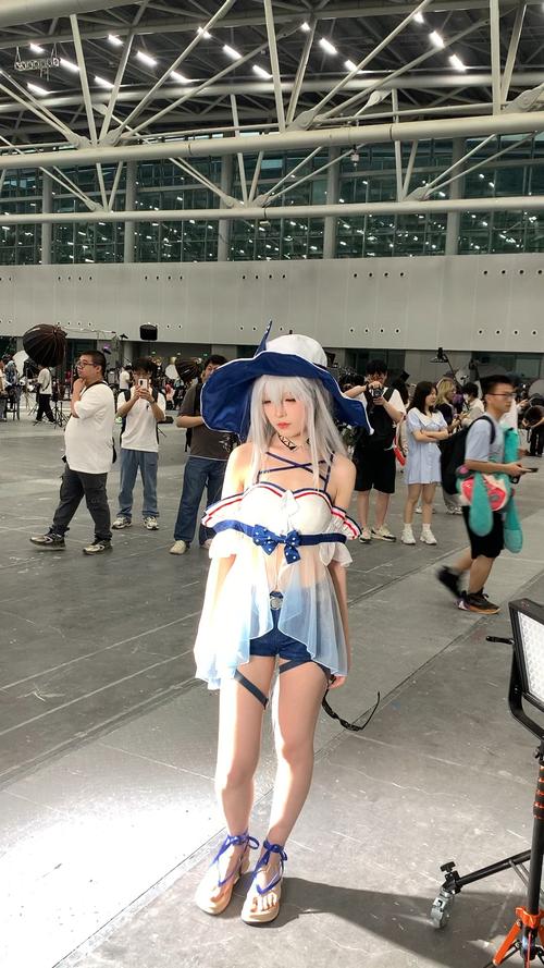港彩二四六天天好资料和漫展2女童衣着暴露与漫展小女孩